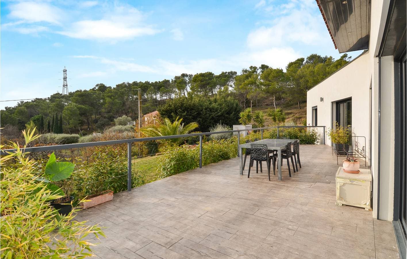Foto 9 von 32: Cozy Apartment: AC, Pool, Garden, Internet | Saint-Nazaire 1000m
