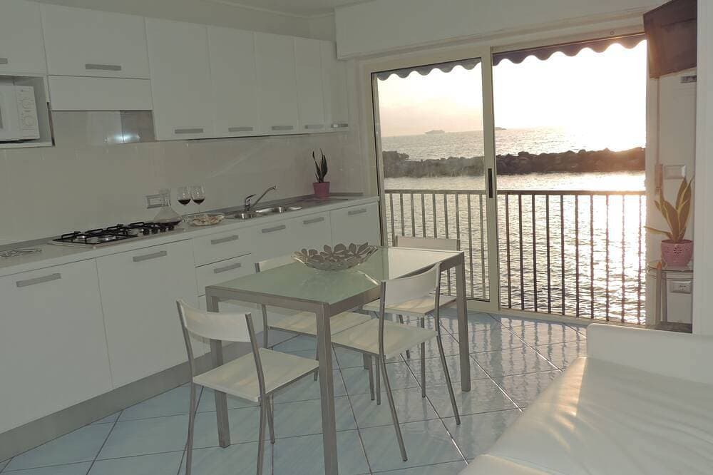 The Little House by the Sea 1