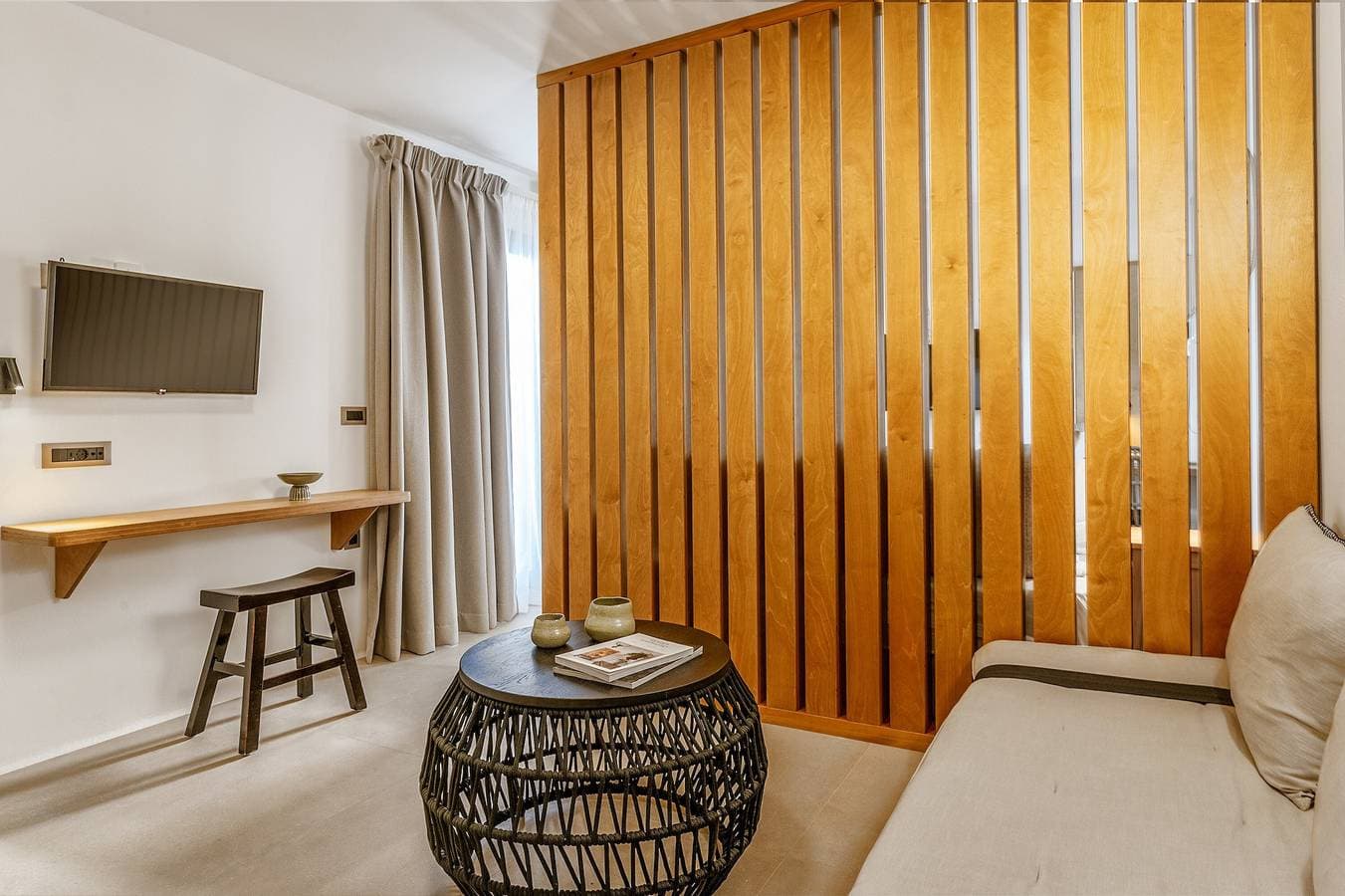 Foto 9 von 24: Ferienwohnung in einem Hotel "Makava Suite" mit Whirlpool im Freien, Balkon, WLAN und Klimaanlage