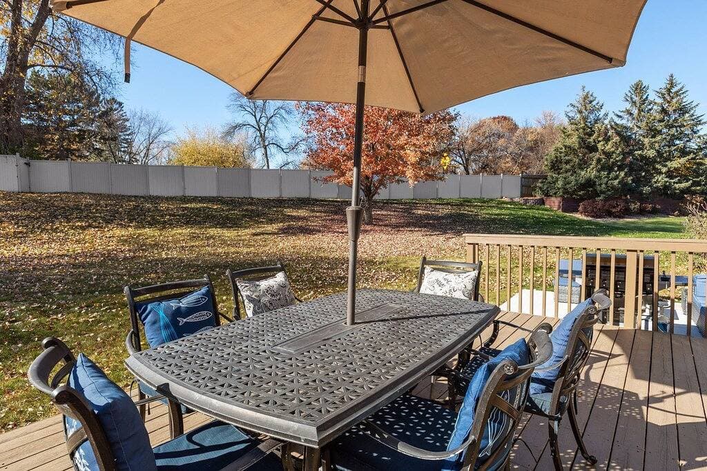 Stunning 5 Br,  2 King Bed, 2 Garage, 4 Bth Family Friendly Home with Hot Tub 1