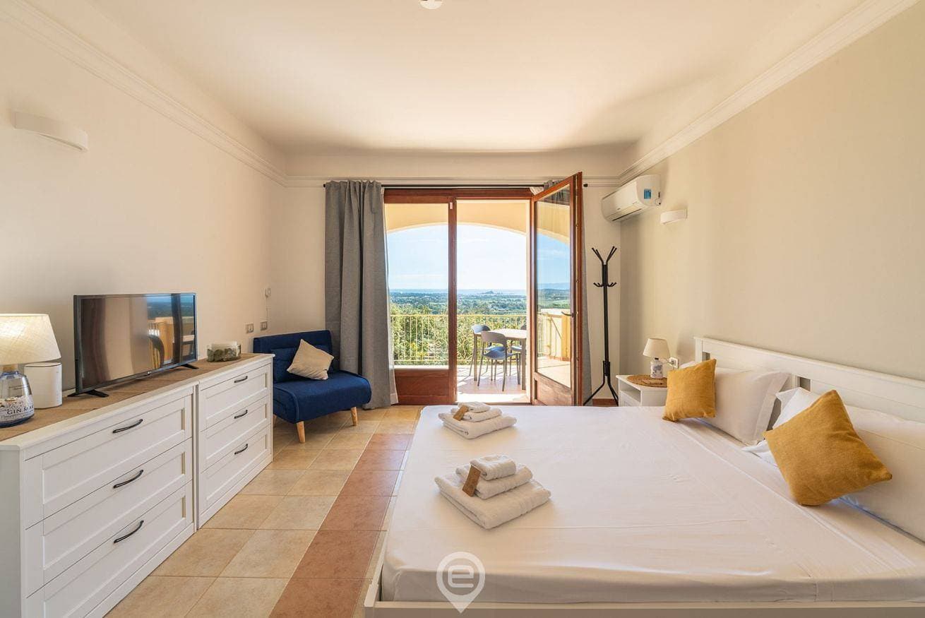 Foto 12 von 32: Ferienwohnung für 2 Personen mit Meerblick