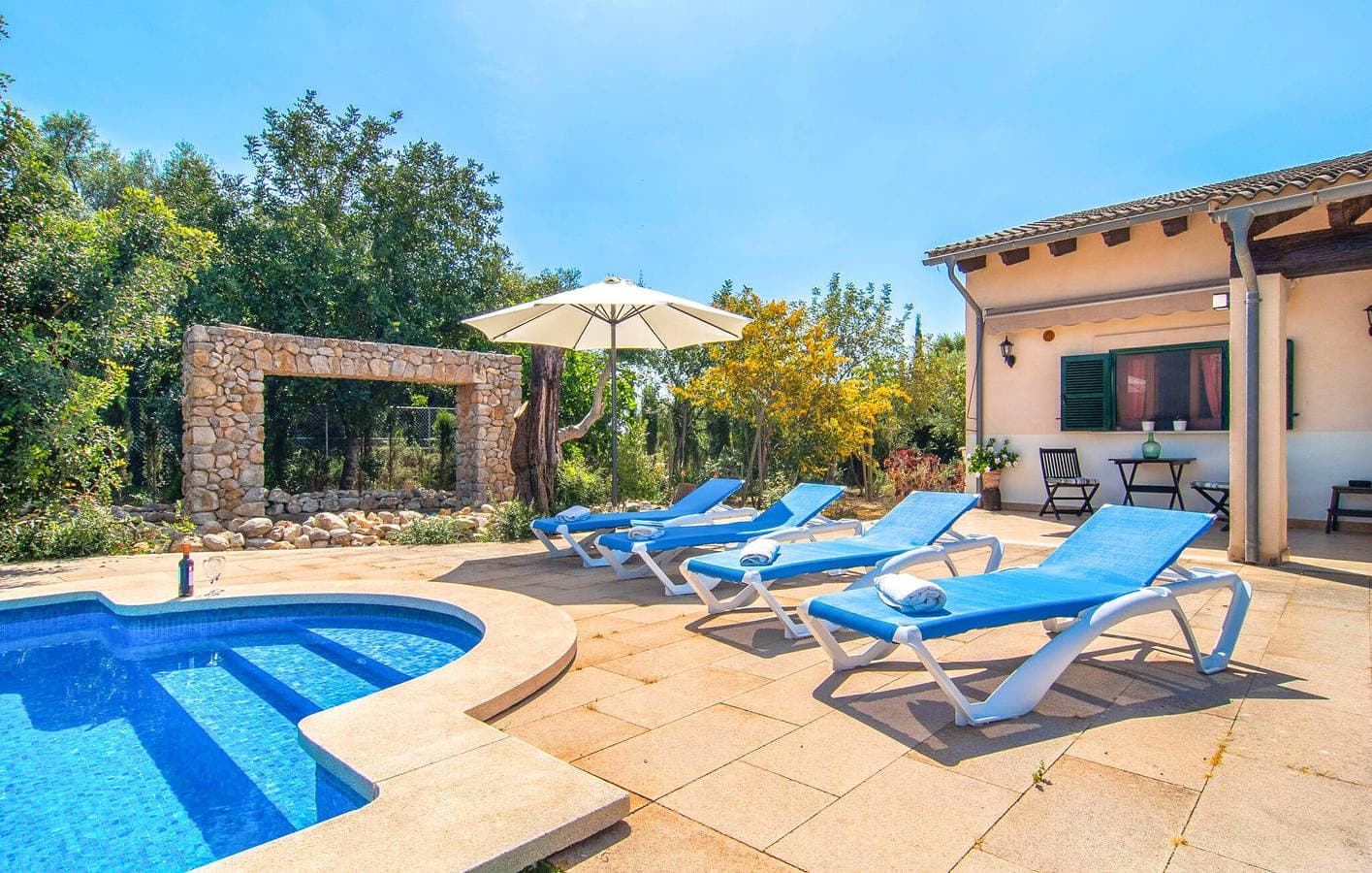 Foto 12 von 38: Gemütliche Terrassenwohnung mit Pool, Küche und Grill in Búger