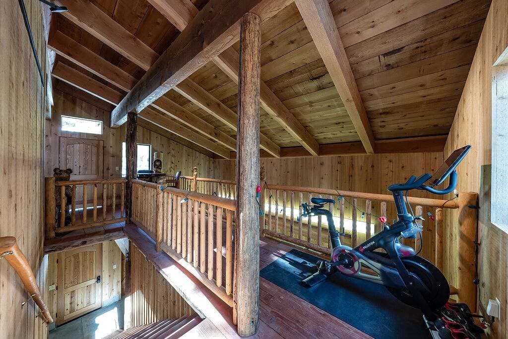 Foto 6 von 50: Waterfall Lodge ~ Yellowstone Vibes + AC + Space