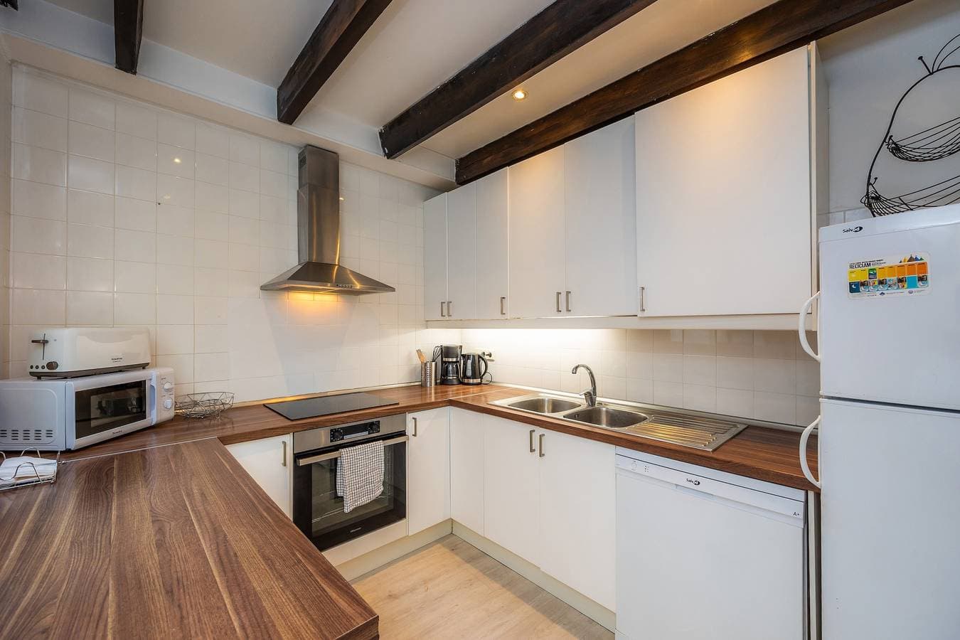 Foto 9 von 23: Ferienwohnung 'Can Roses' mit privater Terrasse, WLAN und Klimaanlage