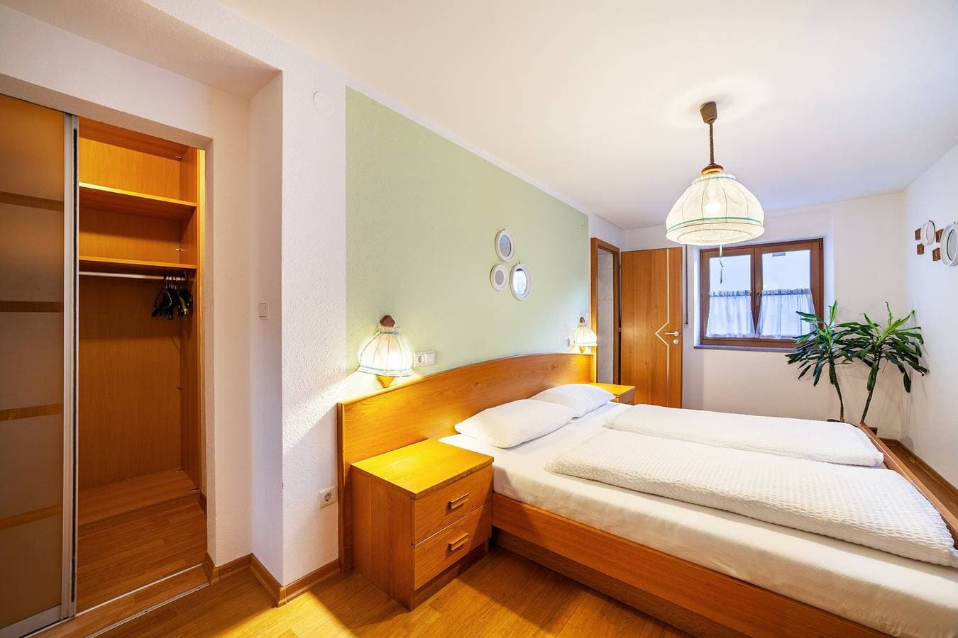 Foto 9 von 19: Ferienwohnung "Schnalserhof Gravensteiner, Gemeinschaftsterrasse und WLAN