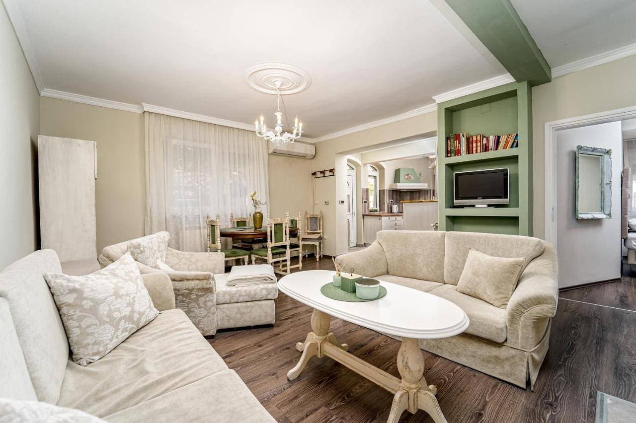 Foto 9 von 53: Two-Bedroom Villa with Garden View