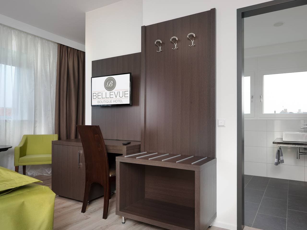 Foto 12 von 17: Boutique Hotel Bellevue - Doppelzimmer Standard mit Dusche und Wc