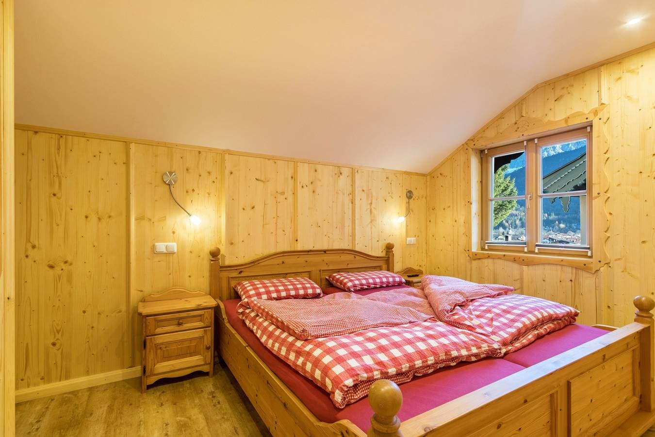 Foto 9 von 24: 2-stöckige Ferienwohnung 'Rubin' in der Nähe des Skilifts mit Bergblick, WLAN und Terrasse