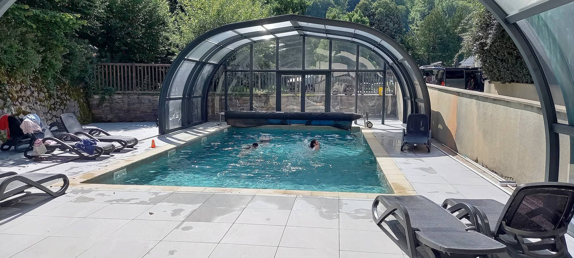 Foto 6 von 24: Komfortabler Aufenthalt in Saint-Lary, Terrasse, Beheiztes Schwimmbad und Direkter Zugang