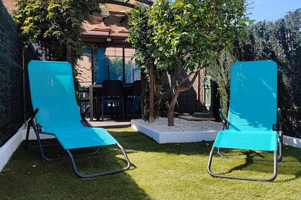 Superb apartment close to the port and beach. 1
