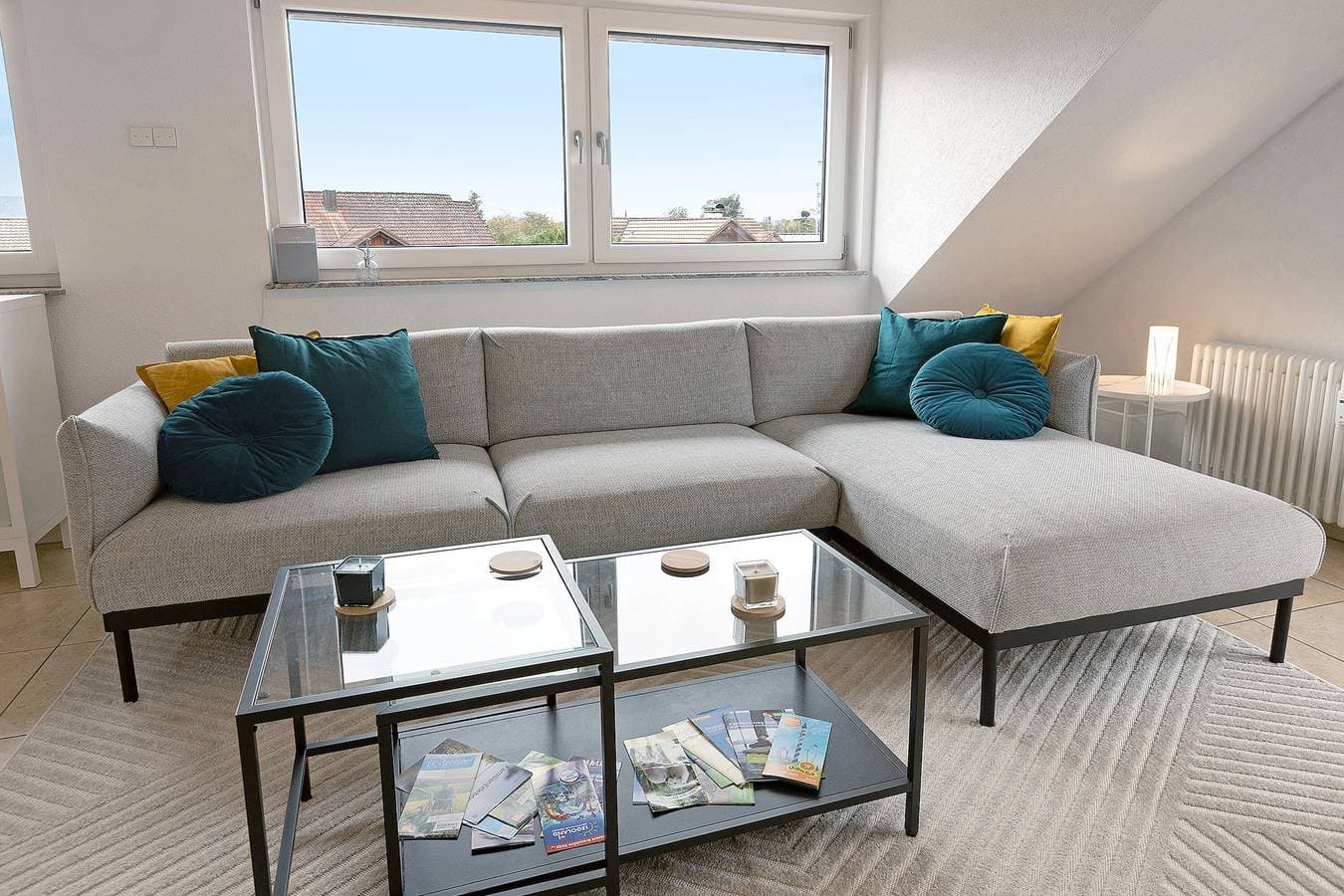 Foto 2 von 17: Moderne Ferienwohnung mit Seeblick und Balkon direkt am Bodensee-Radweg