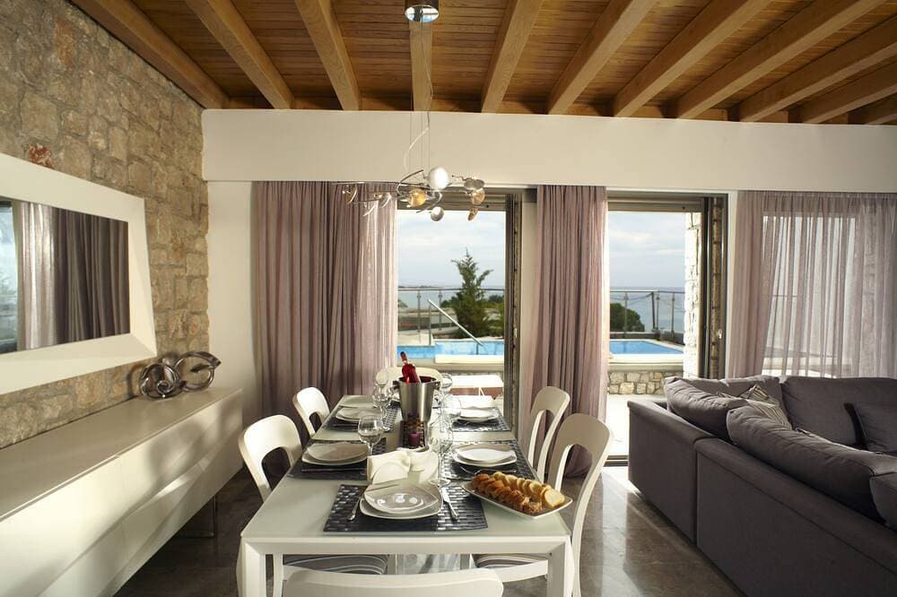 Foto 11 von 19: Villa Armonia, Exklusive 4-Schlafzimmer-Villa mit eigenem beheiztem Pool