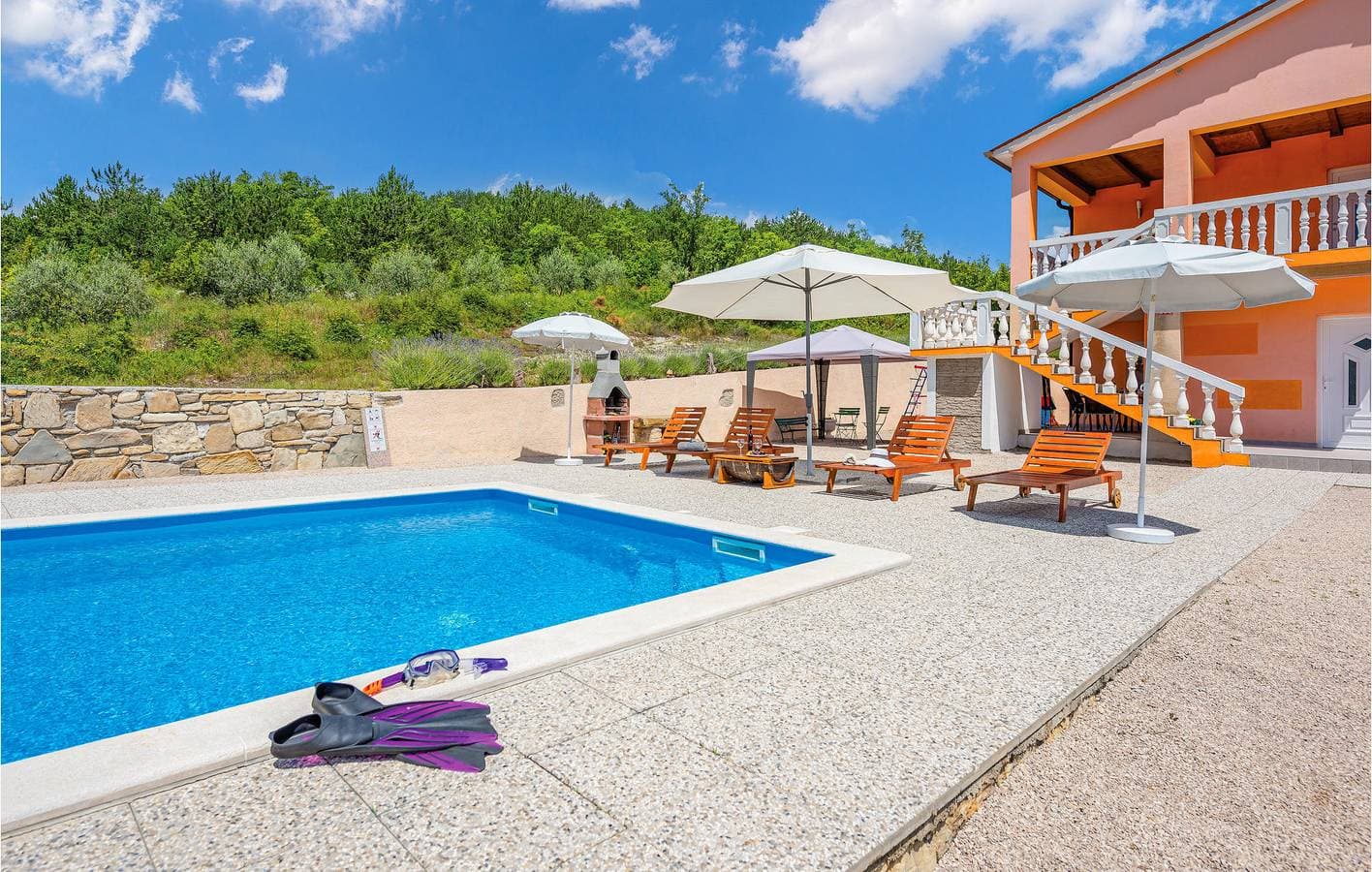 Foto 10 von 53: Sonnige 2-Zimmer-Wohnung mit Pool, WLAN und Terrasse