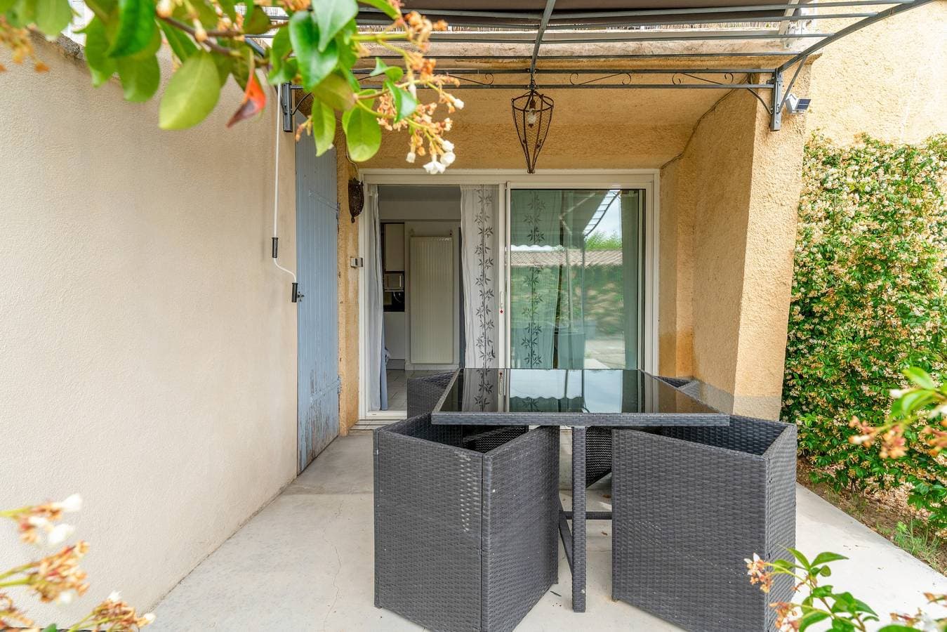 Foto 2 von 24: Gîte Lavande – La Bastide St Jacques: Komfort im Bio-Weinberg, Pool & Ausblick