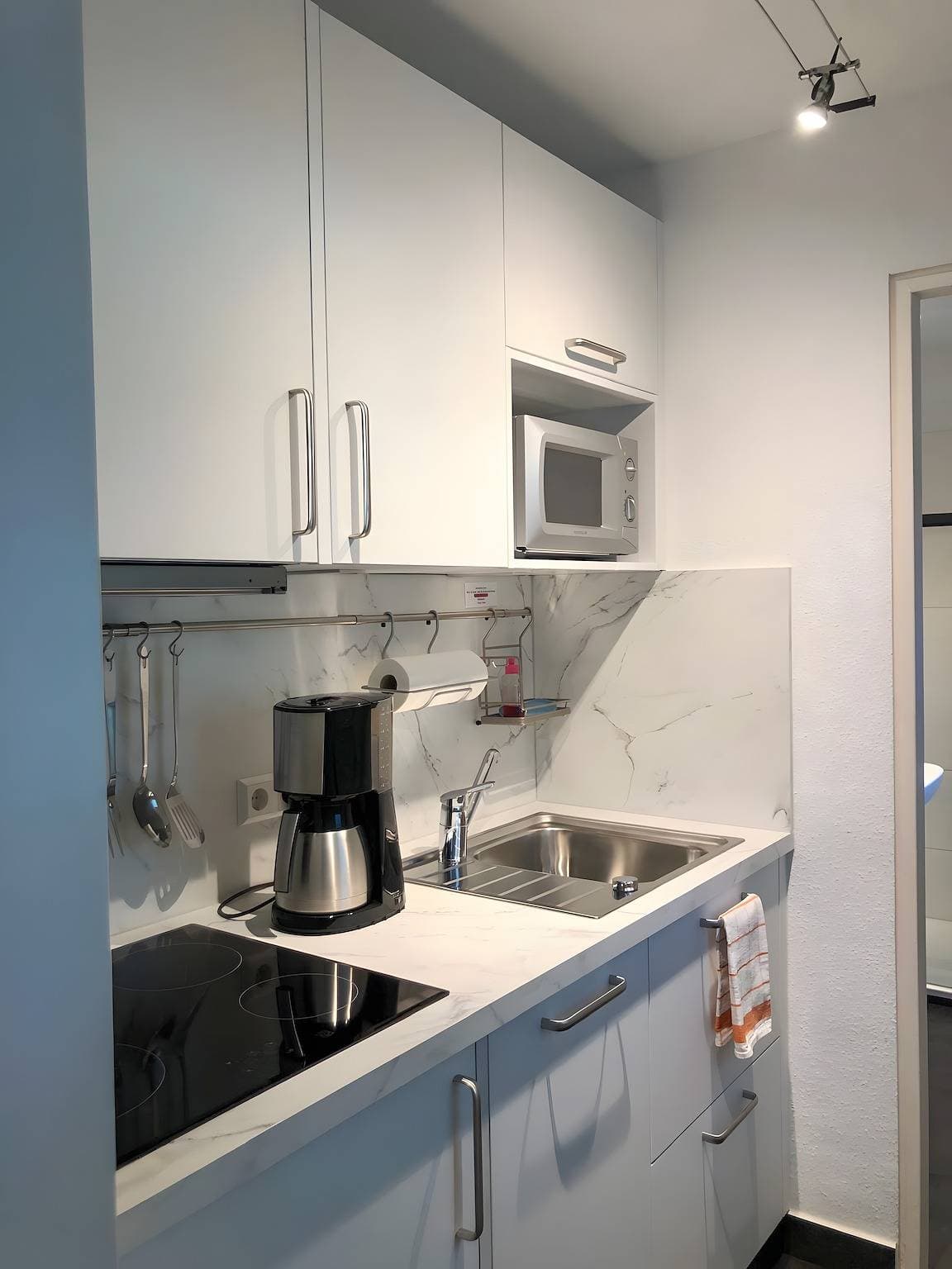 Foto 10 von 21: Ferienwohnung 1 mit Wintergarten und Wifi