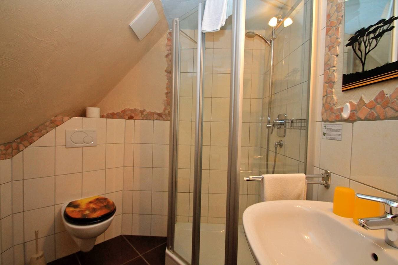 Foto 5 von 23: Zimmer 'Doppelzimmer' mit Bergblick, Gemeinschaftsterrasse und Wi-Fi