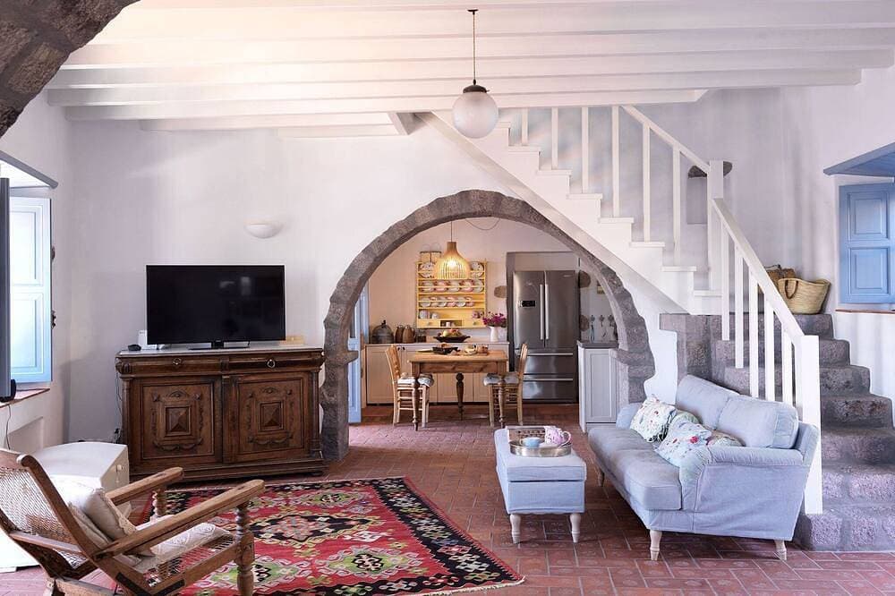 Outstanding Patmos Villa | 3 Bedrooms | Villa Harbour View | Infinty Pool | Amazing Skala Views 1