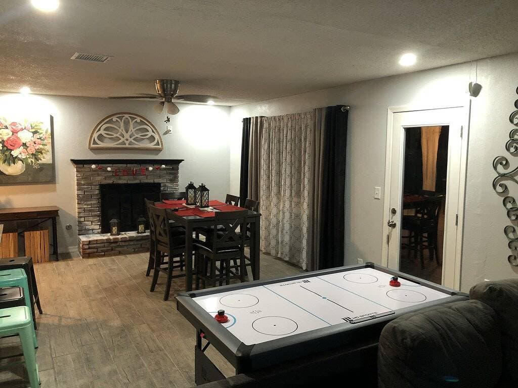 Foto 13 von 16: Modern Open House w Pool, close to Fort Bliss