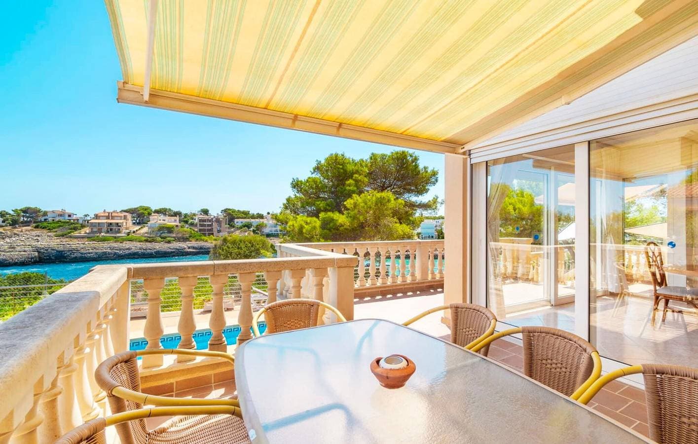 Foto 8 von 36: Apartment mit Meerblick, Terrasse, AC, Küche und Grill