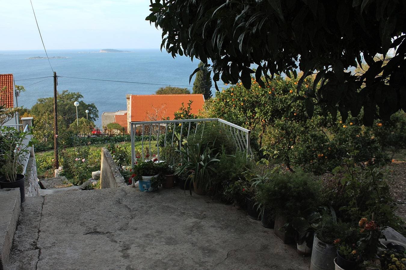 2-Zimmer-Ferienwohnung mit Terrasse und Meerblick Plat, Dubrovnik A-4776-a 1