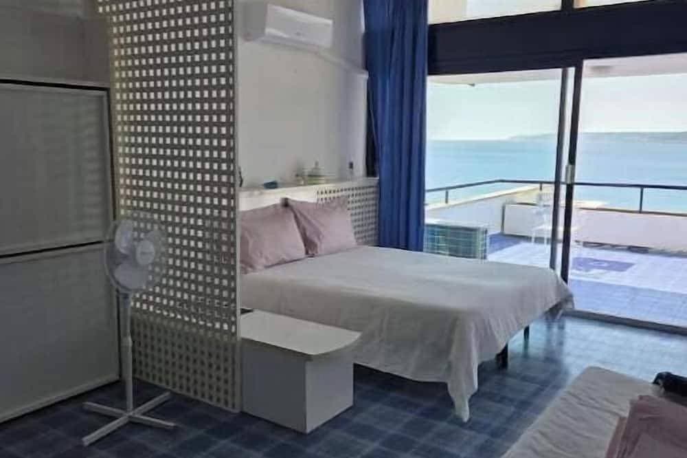 Foto 2 von 26: Dream apartment by the sea with panoramic terrace in Castro