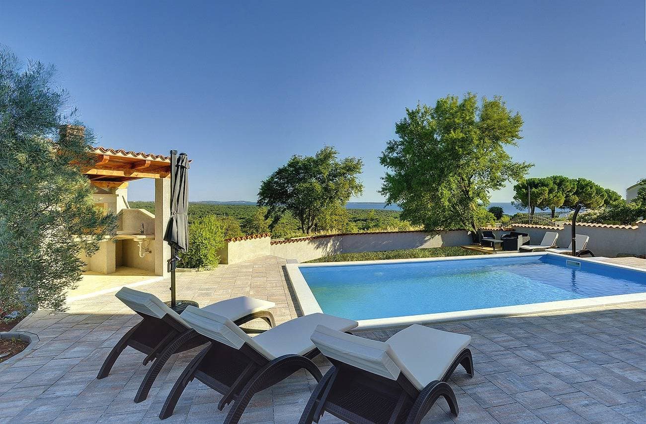 Foto 3 von 26: Traumhafte Villa mit privatem Pool, Sauna, Meerblick