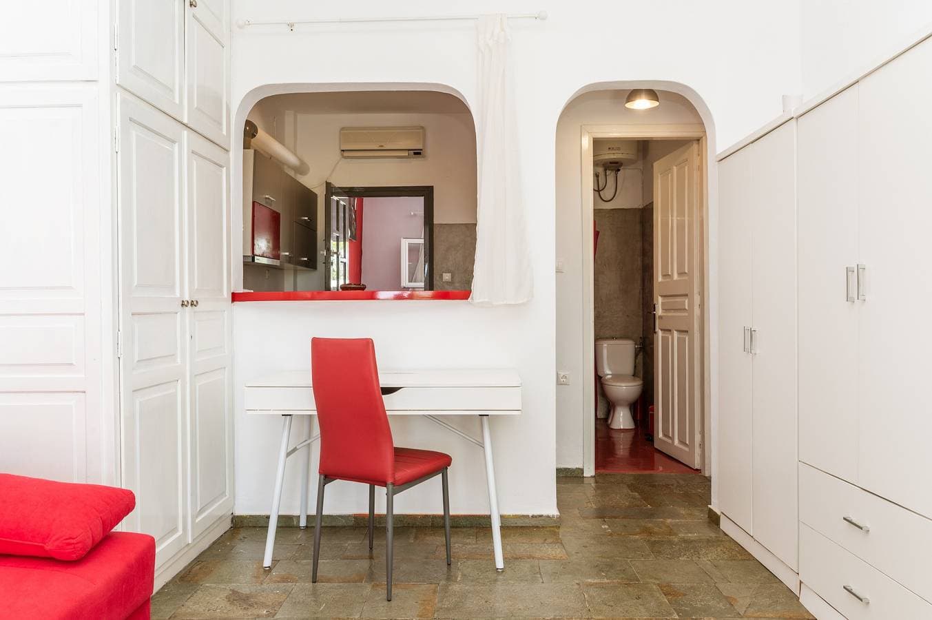 Foto 7 von 30: Ferienwohnung 'Porfira' mit privatem Garten, Wi-Fi und Klimaanlage