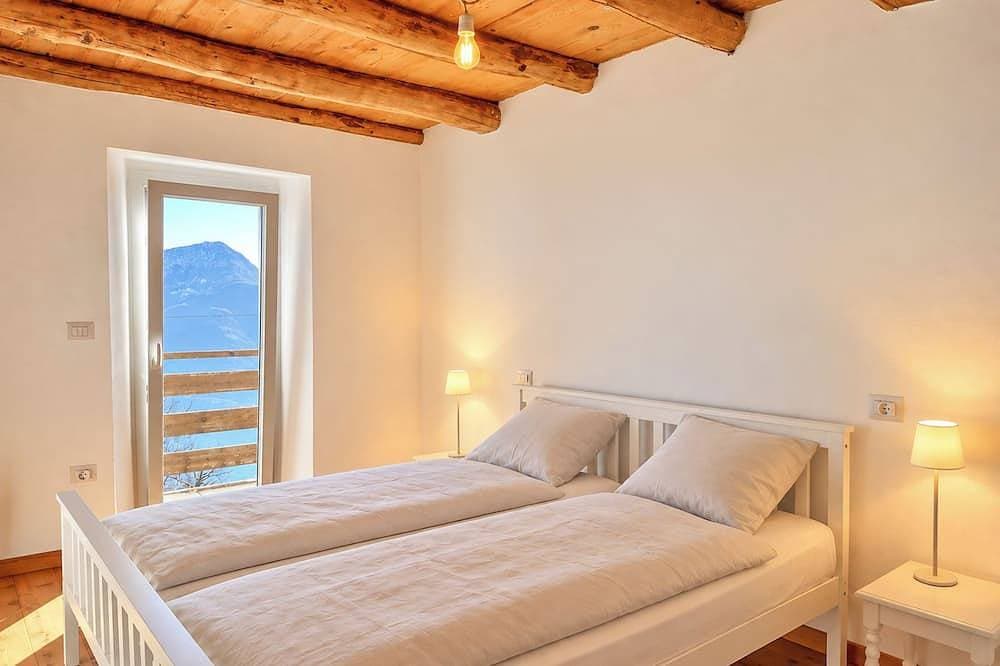 Foto 2 von 30: Bergoase Ferienhaus Argentina mit Seeblick