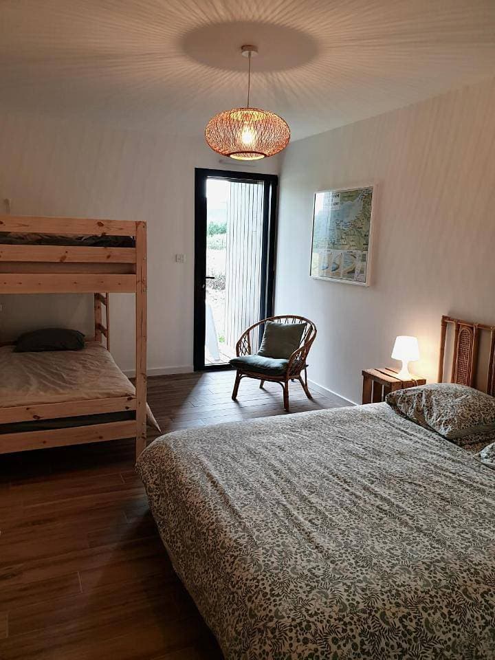 Foto 7 von 12: Three-Bedroom House