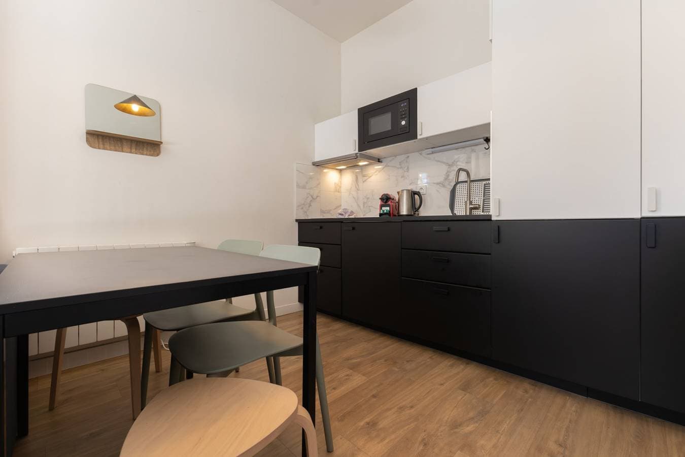 Foto 9 von 12: Ferienwohnung für 4 Personen mit Balkon