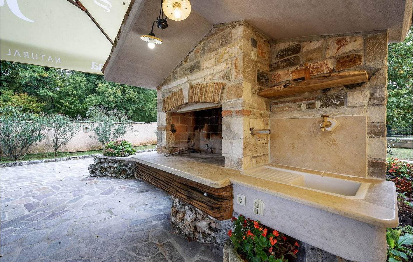 Foto 4 von 16: Charmantes Apartment mit Terrasse, WLAN und in der Nähe des Stadtzentrums von Heraki