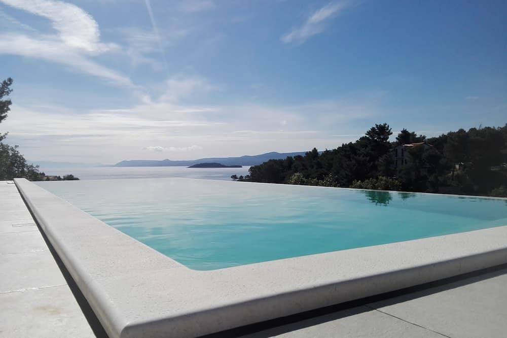 Moderne Wohnung mit Pool auf der Insel Hvar 1. 1