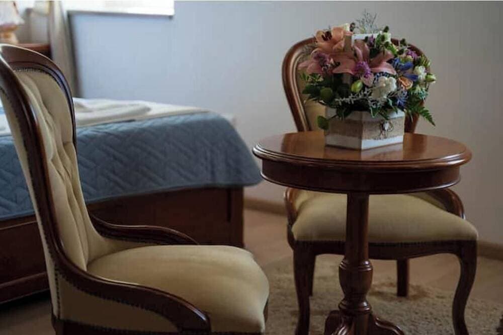 Foto 2 von 30: Mistral Studio – Historic Charm, Stunning Views & Relaxing Terrace