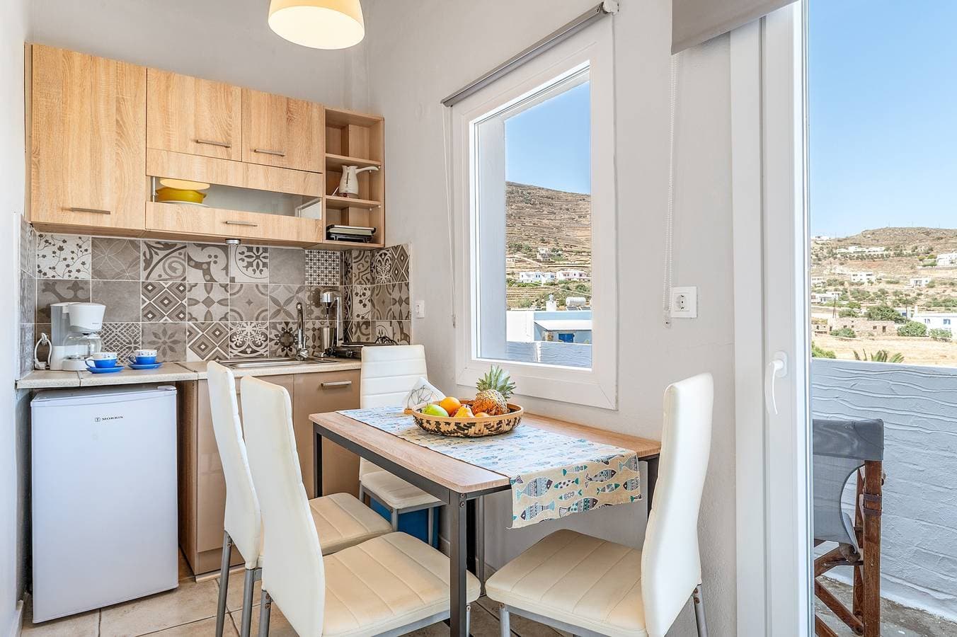 Foto 8 von 26: Ferienhaus 'Porto Galini Tinos Myrsini 106' mit Privatterrasse, WLAN und Klimaanlage