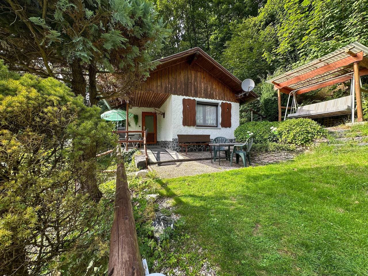 Foto 2 von 23: Kleines Ferienhaus am Waldrand im Thüringer Wald