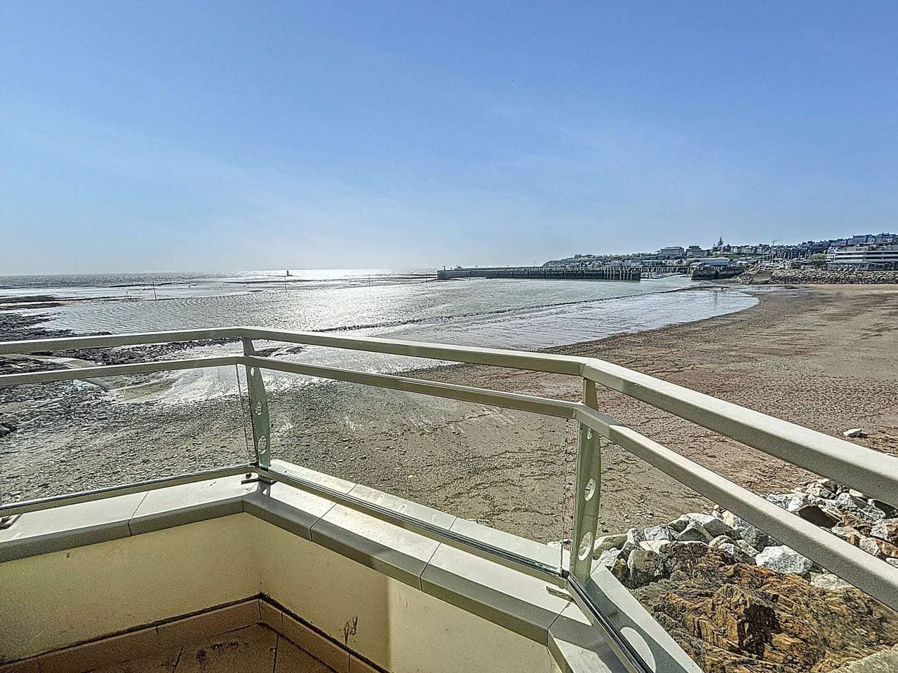 Foto 12 von 21: Schöne Wohnung am Meer mit Balkon, Parkplatz und moderner Ausstattung