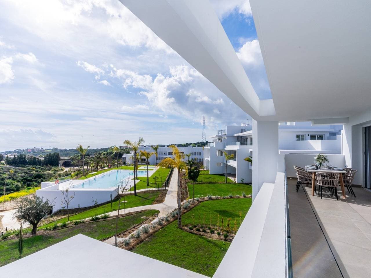 Moderne Wohnung in Estepona, Lagunenzugang, 2 Schlafzimmer 1
