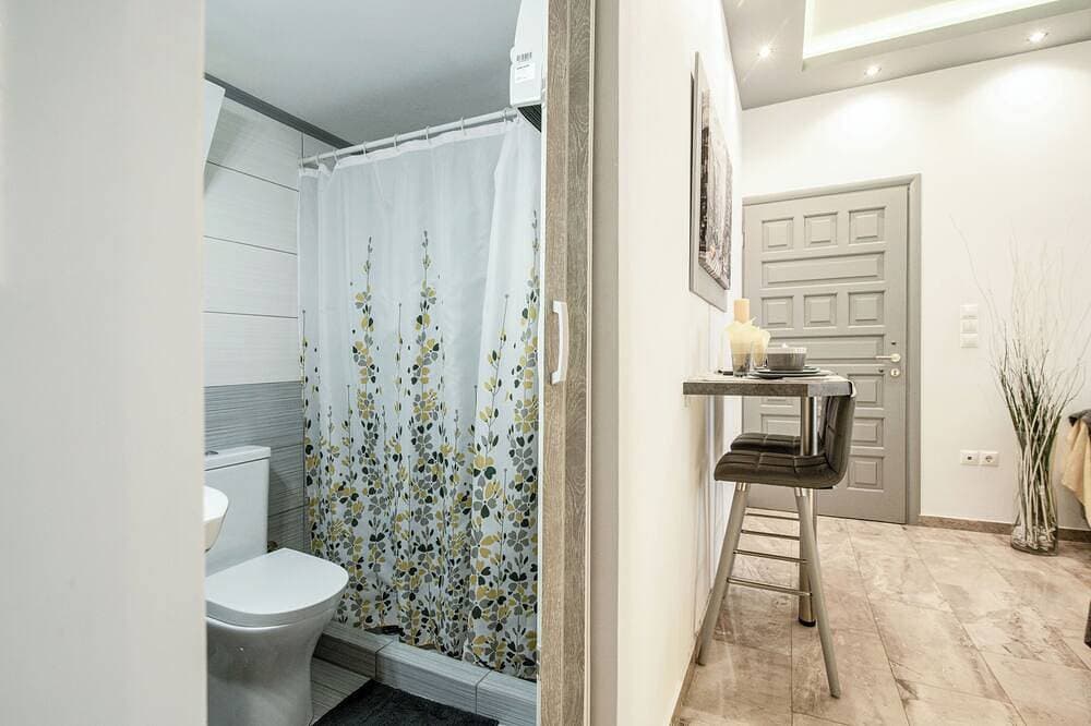 Foto 6 von 30: Golden Aurora - Modern Apartment in Egaleo/Athens