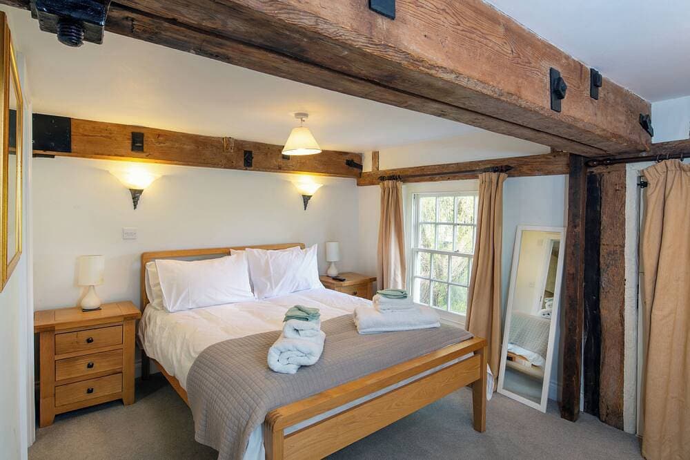 Foto 2 von 24: 5 Schlafzimmer Unterkunft in Wye, near Ashford