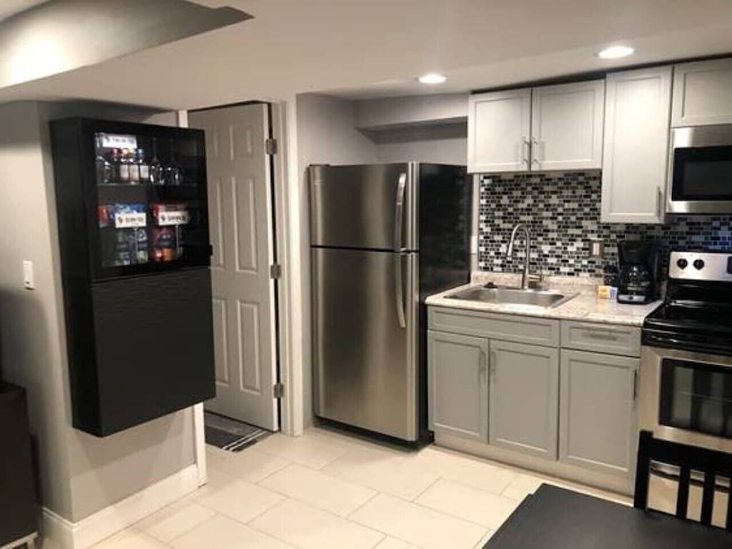 Foto 12 von 20: The Bangor D.C., Cozy Basement Apartment w/Kitchen