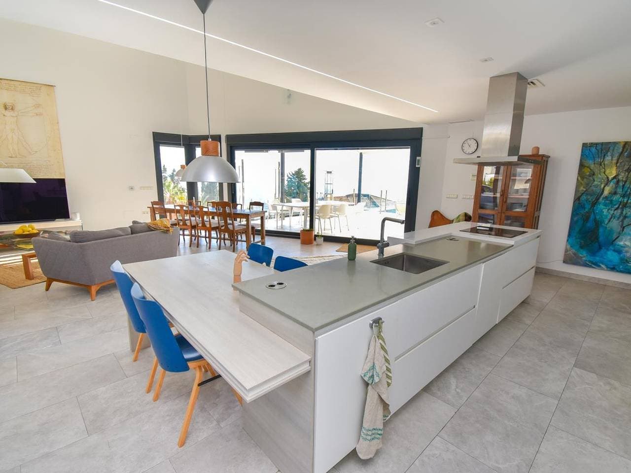 Foto 8 von 26: Moderne Luxusvilla, Meerblick und beheiztem Pool