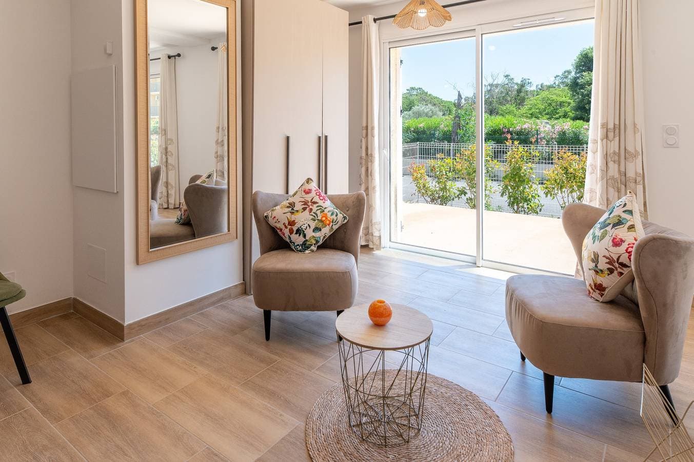 Foto 4 von 26: Apartment „La Dolce Vita 1“ mit Meerblick, WLAN und Klimaanlage