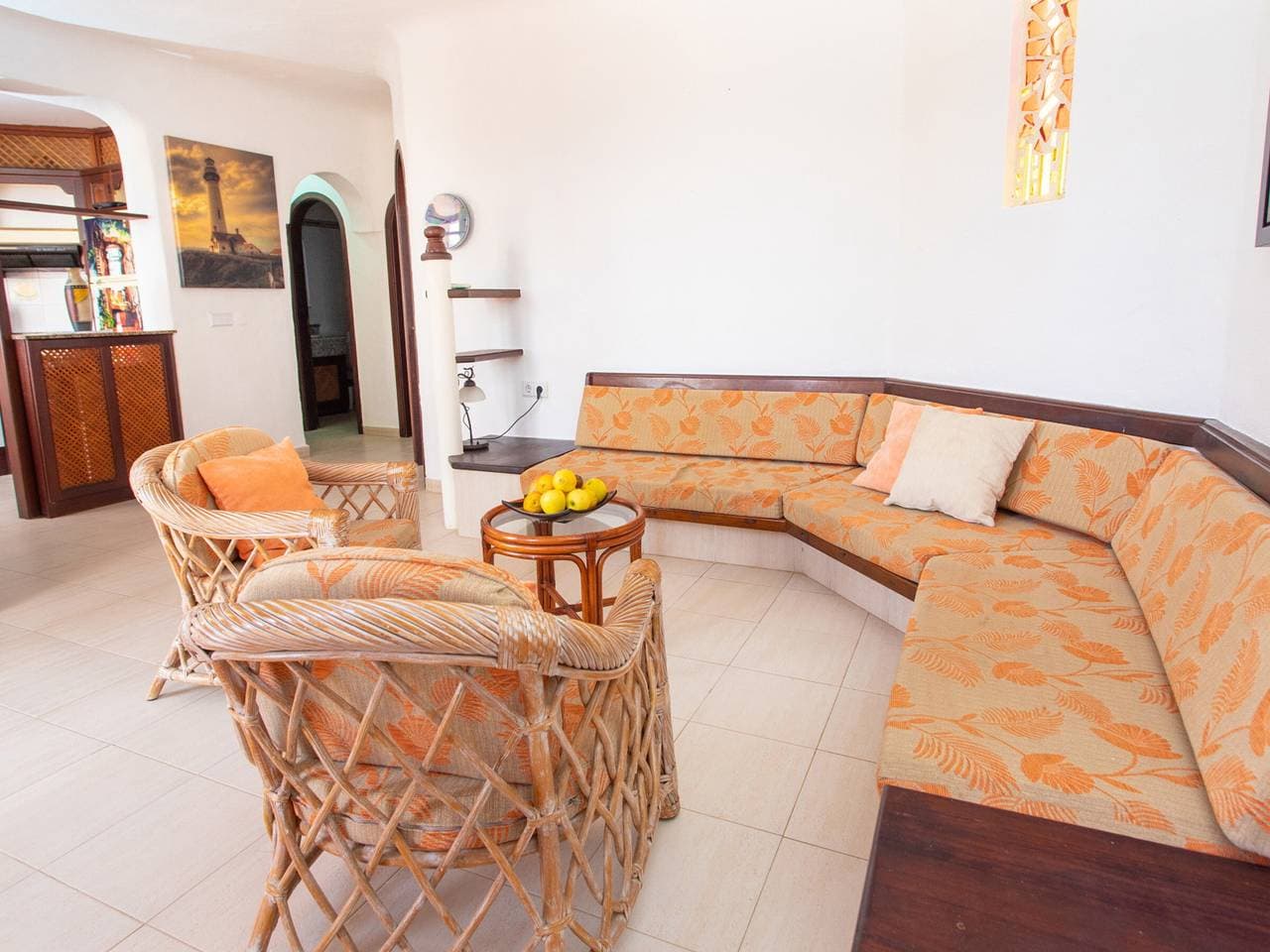Foto 10 von 36: Ferienhaus in Bahía Feliz mit Pool und Terrasse