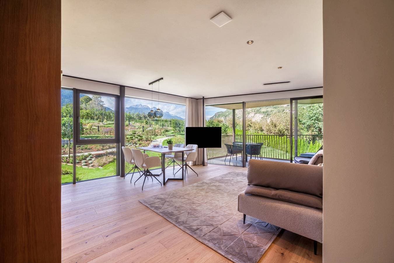 Foto 12 von 24: Ferienwohnung "Natur Romantik Annalena" mit Bergblick, privater Terrasse und WLAN