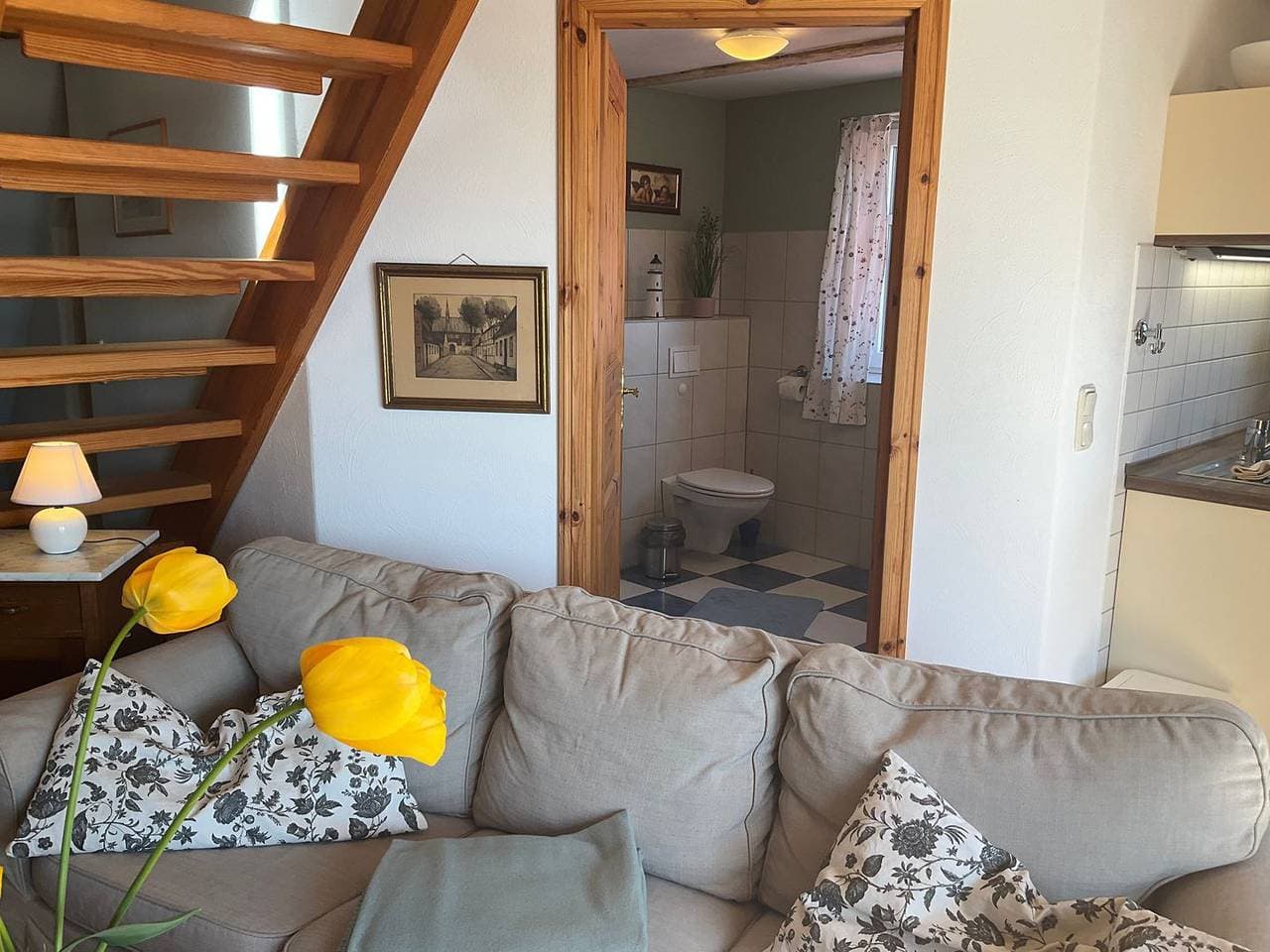 Foto 9 von 16: Ferienwohnung im authentischen Kapitänshaus, atemberaubender Wasserblick
