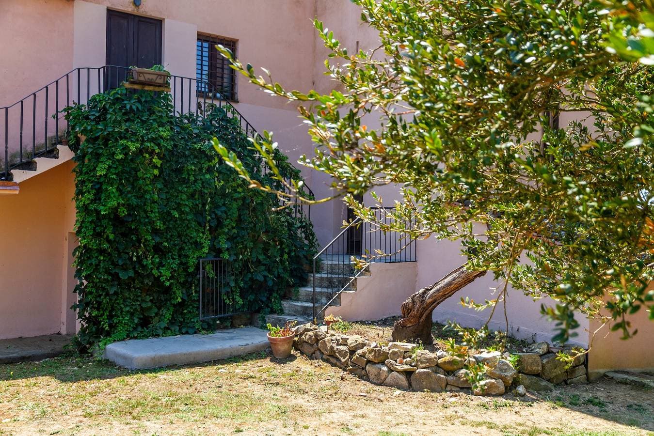Foto 5 von 39: Zimmer 'Oliva' mit Gemeinschaftsgarten und WLAN