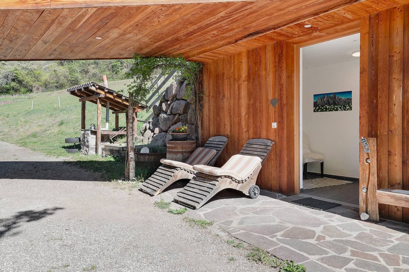 Foto 7 von 41: Chalet „Petrunderhof Herbstparadies“ mit Bergblick, Gemeinschaftsterrasse und WLAN