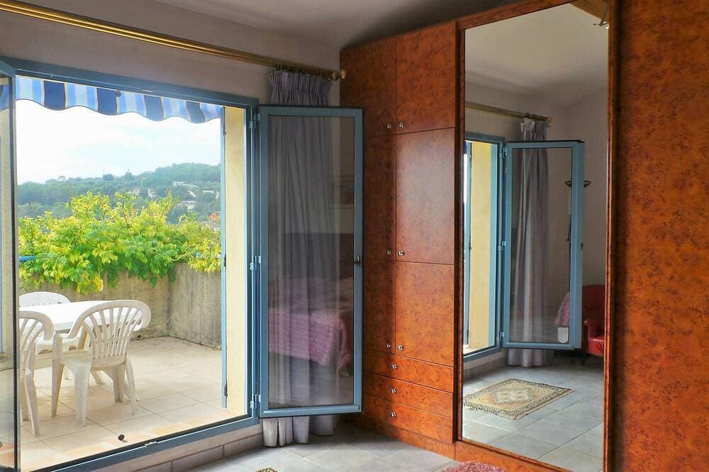 Foto 10 von 12: Apt N°2/35m² private solarium 16m². www.sejours-de-reves-cote-dazur.ovh/index.htm
