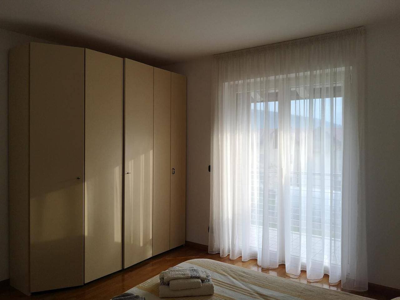 Foto 8 von 75: Three-Bedroom Apartment