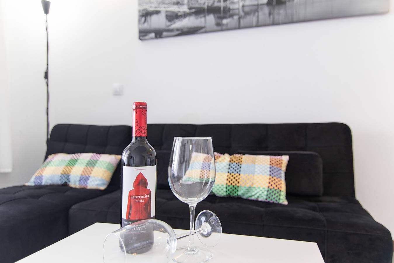 Foto 4 von 38: Ferienwohnung 'Stunning Sunset Ocean View' mit Meerblick, Gemeinschaftspool und WLAN